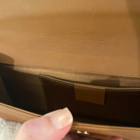 Gucci Tan Leather Clutch - Picture 3 of 7